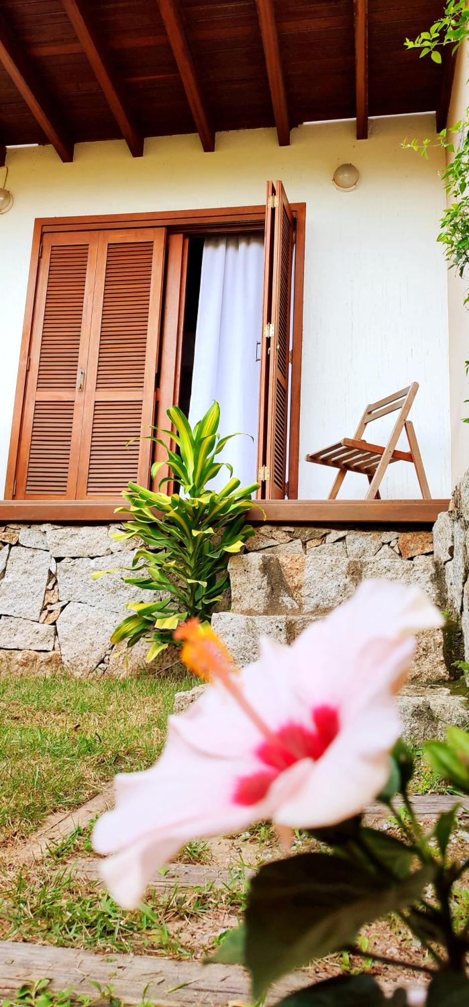 Casa Dos Ventos Hospedagem Praia Do Rosa Luaran gambar